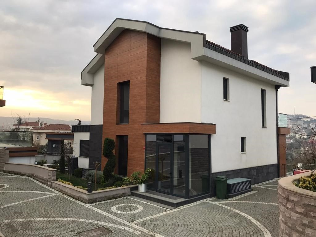 Modern 4+1 Villa in Zekeriyaköy