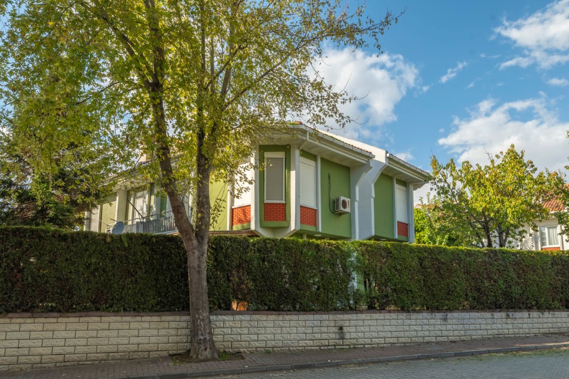 Resale Properties